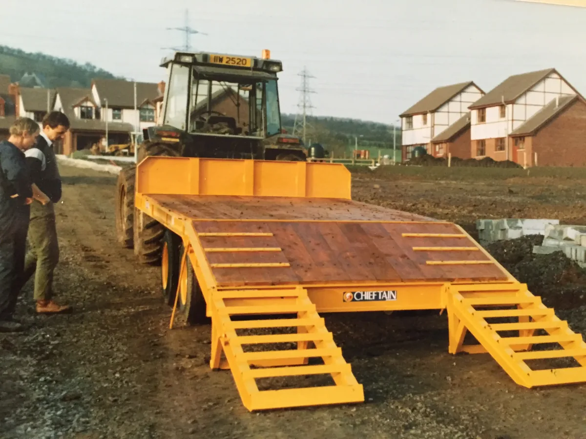 Chieftain commercial stepframe low loader