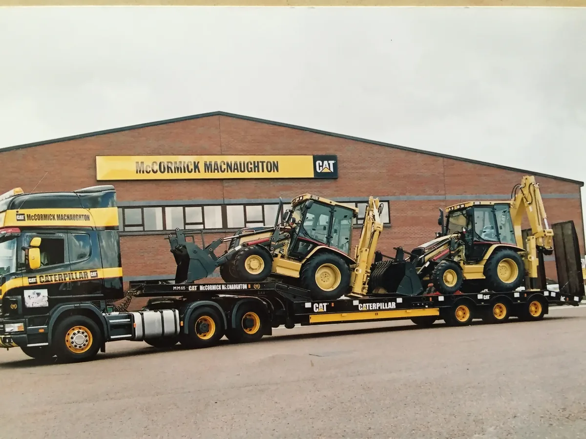 Chieftain low loader carrying specialist machinery