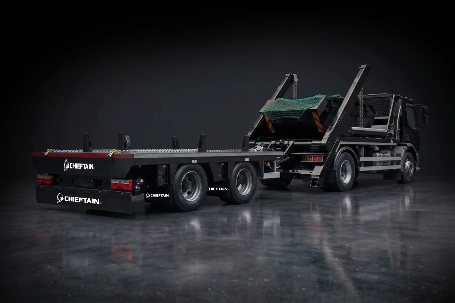 Chieftain RORO skip trailer with hook-lift truck