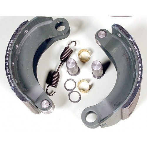 Brake Shoe Kit 300 X 135 Brake (New Type) ADR 9RE0026